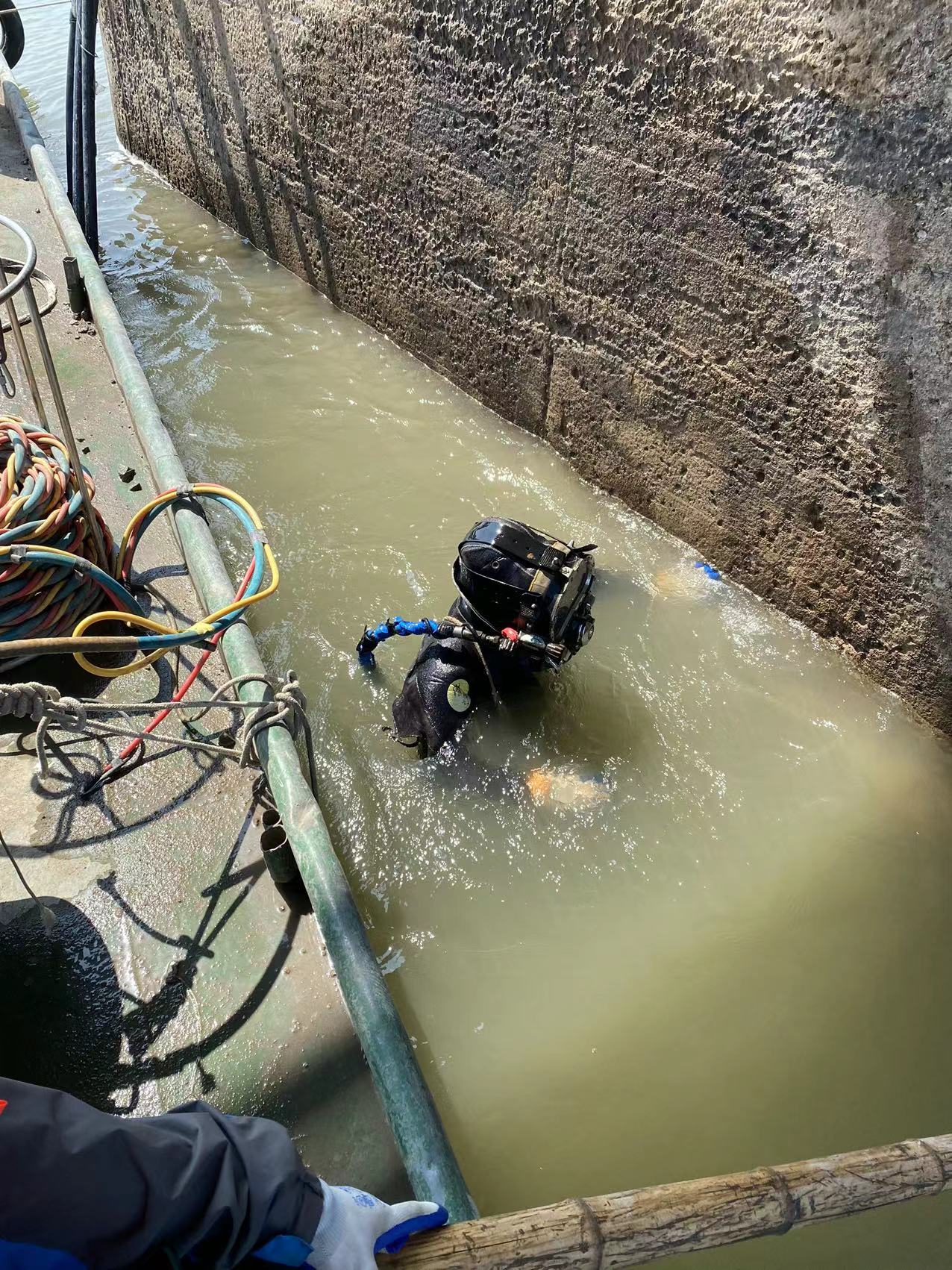 2024年11月23日液体无铁硫酸铝价格行情今日报价查询