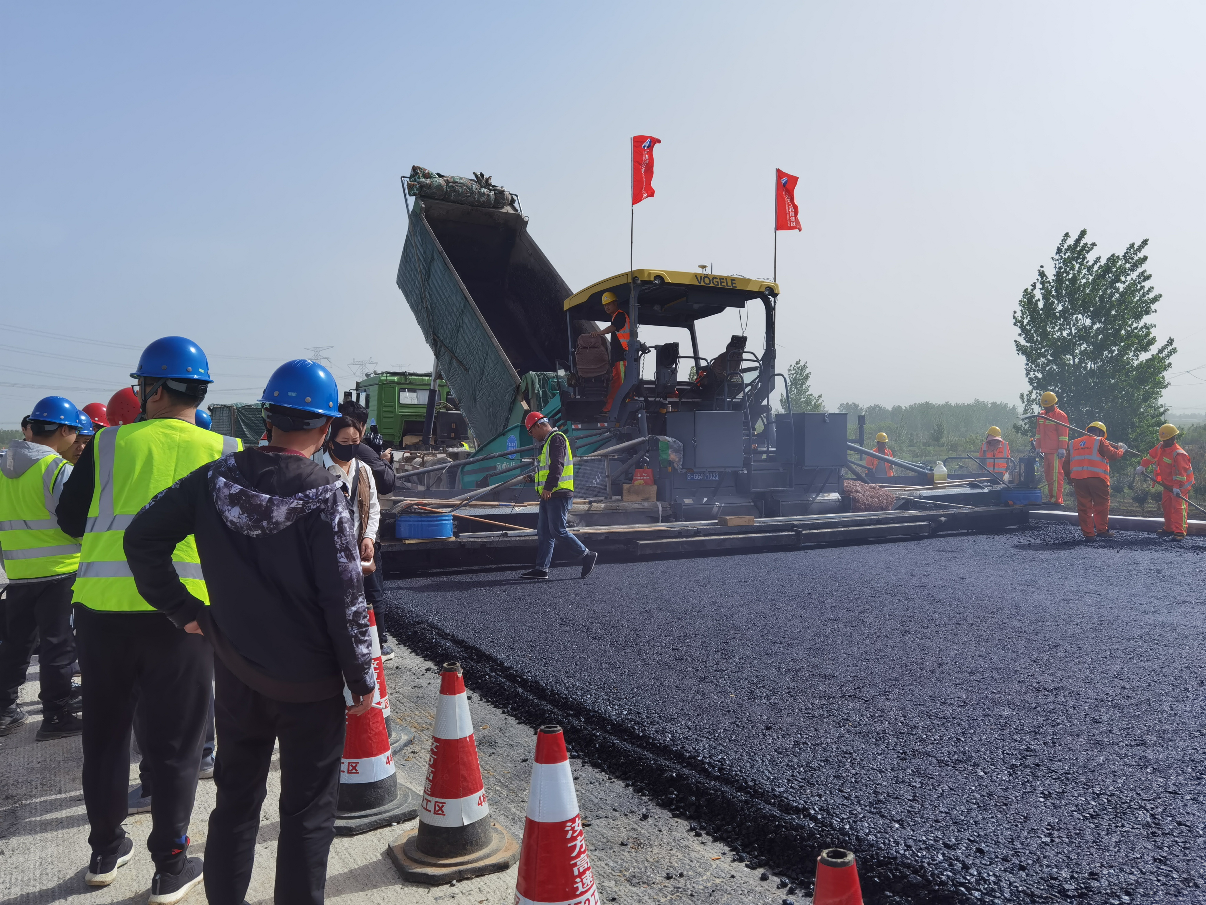 发债支撑实体经济背景下 基建投资或推动沥青需求