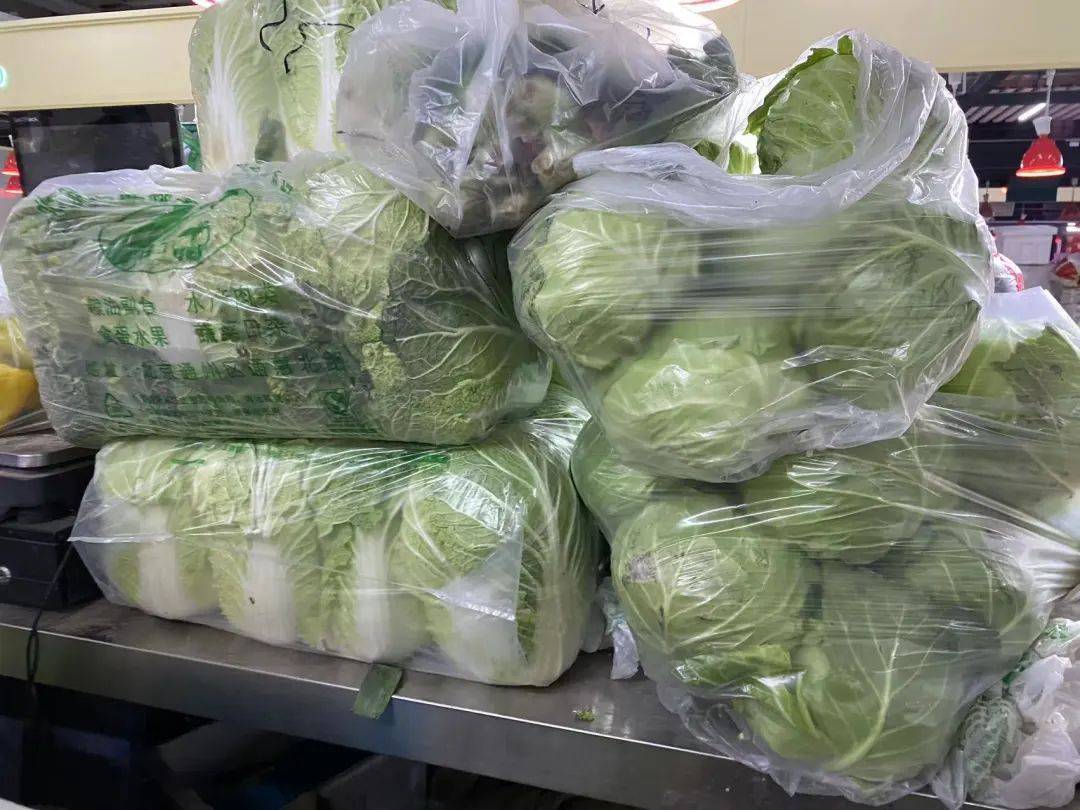 部分玻璃厂家继续出冬储政策 空头在主动离场